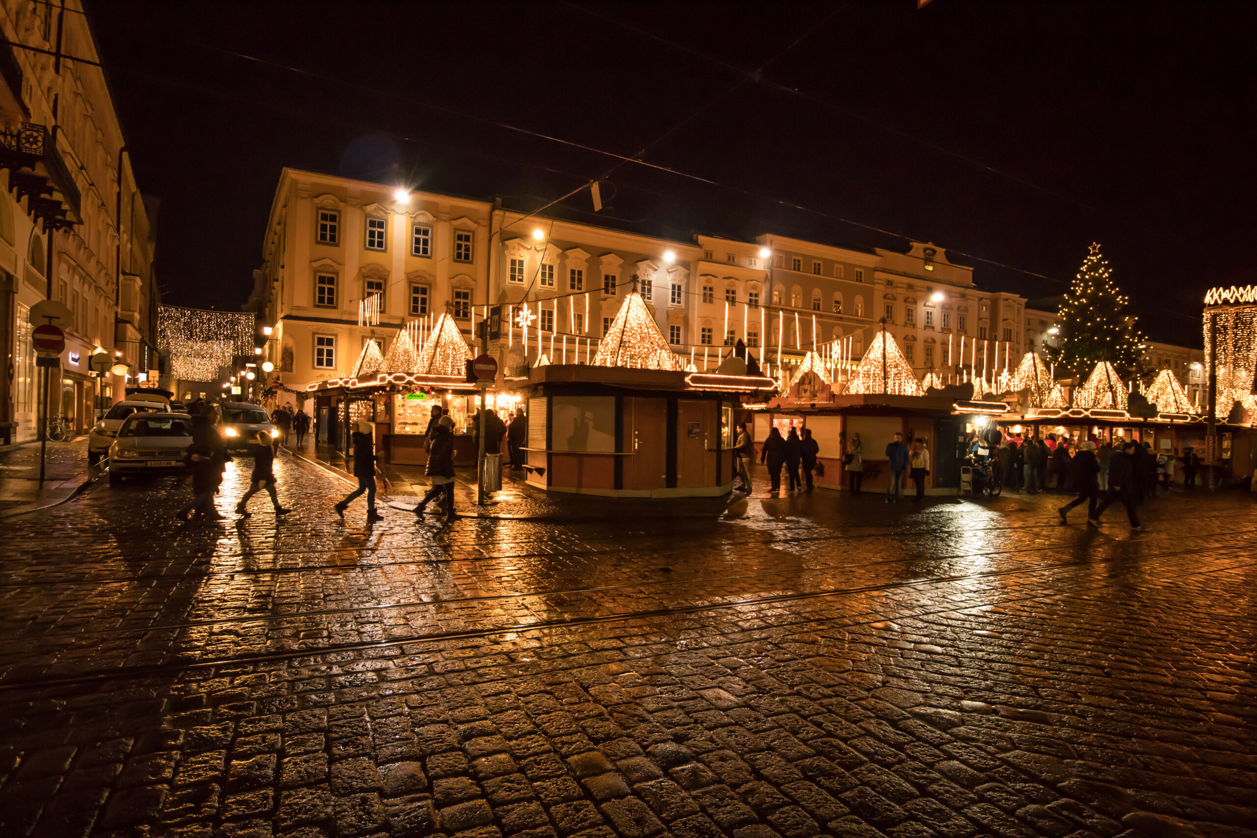 Linz Christmas Market 4 scaled
