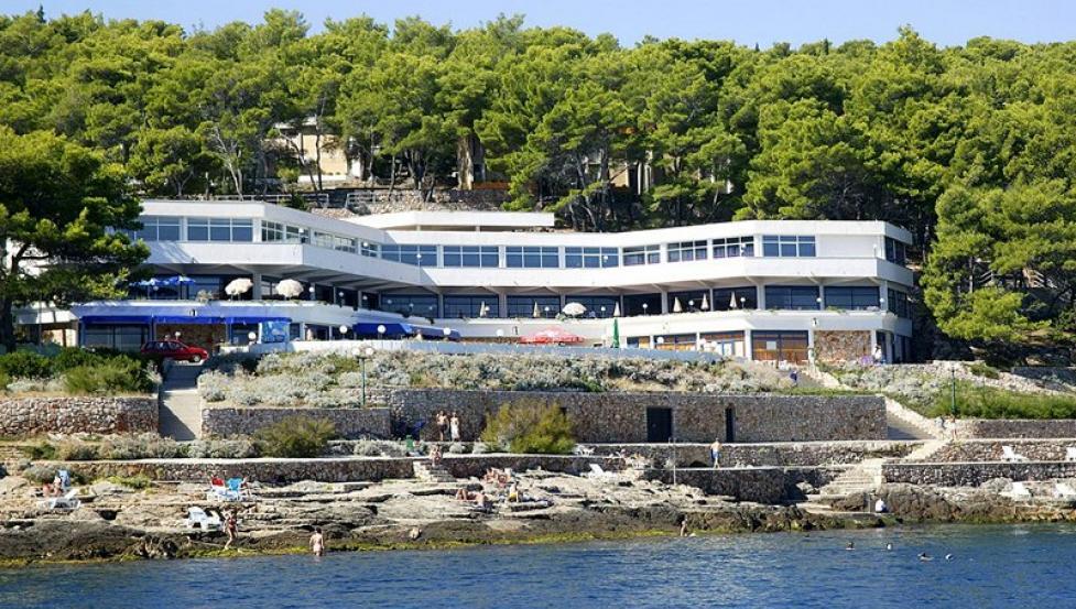 Hotel fontana objekt od zunaj 5115