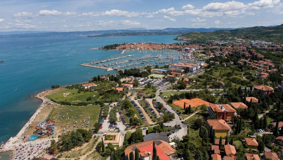 Izola